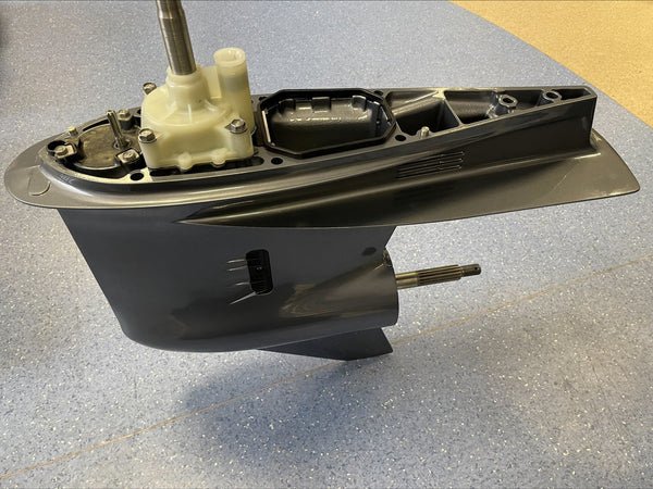Yamaha F150 Lower Unit Assembly - Image 3
