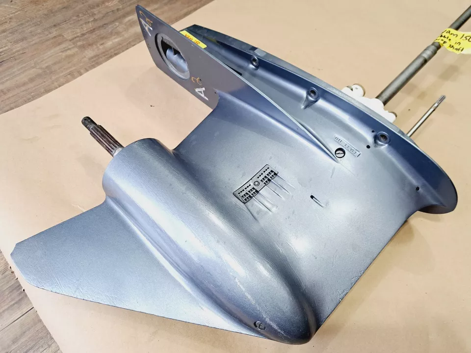 Yamaha F150 Outboard Lower Unit - Image 3