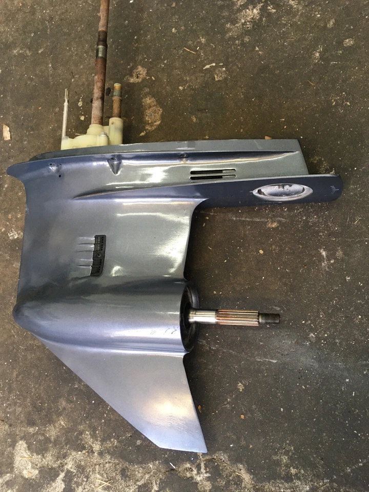 Yamaha F150 25 Four Stroke Lower Unit - Image 4