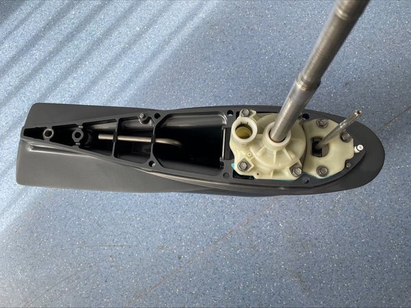 Yamaha F300 F250 F225 Lower Unit - Image 4