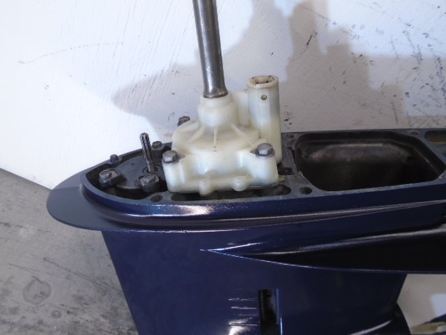 Yamaha 150-175-200hp Lower Unit - Image 4
