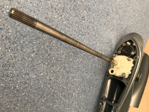 Yamaha F150 Lower Unit Assembly - Image 5