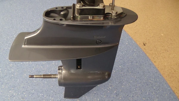 Yamaha 2T 9.9HP-15HP Lower Unit - Image 4