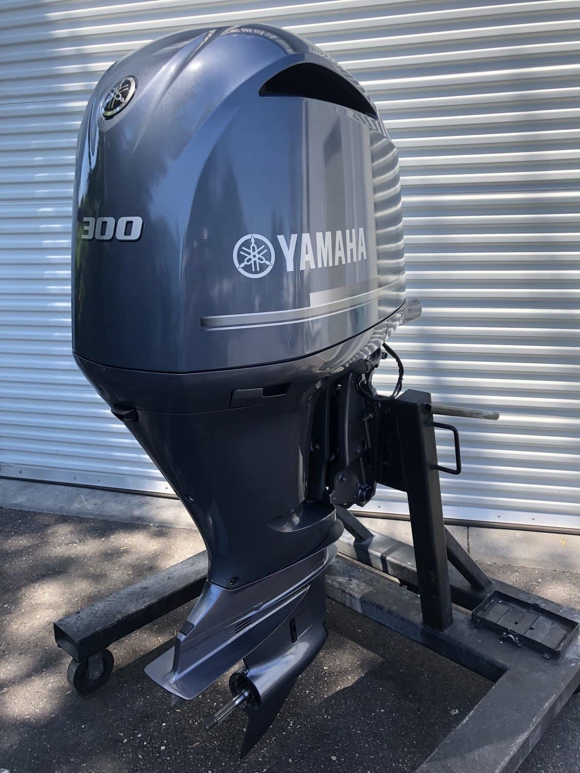 Used 2018 Yamaha 300 HP V6 EFI 4 Stroke Outboard Motor - Image 5