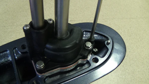 YANMAR D36 D40 UL Lower Unit Assy - Image 5